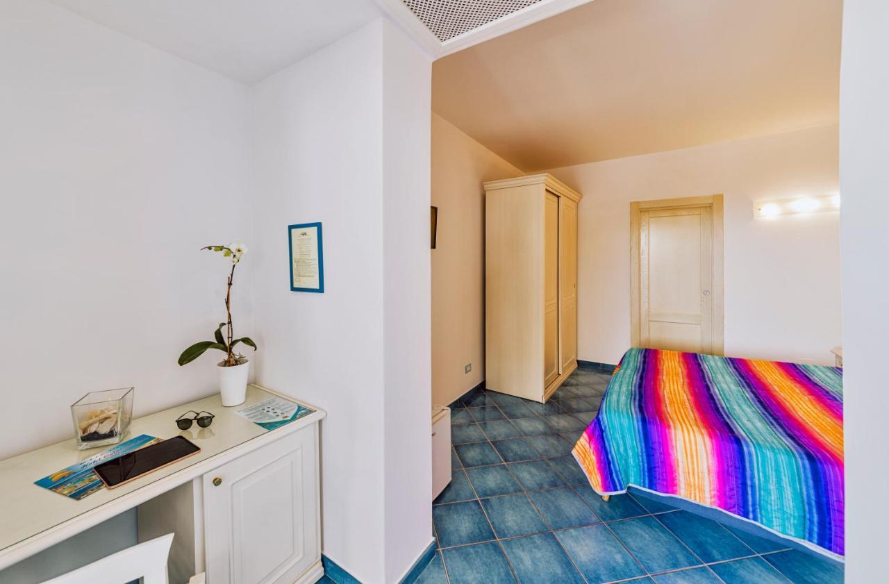 Hotel Cava Dell'Isola Форио Экстерьер фото