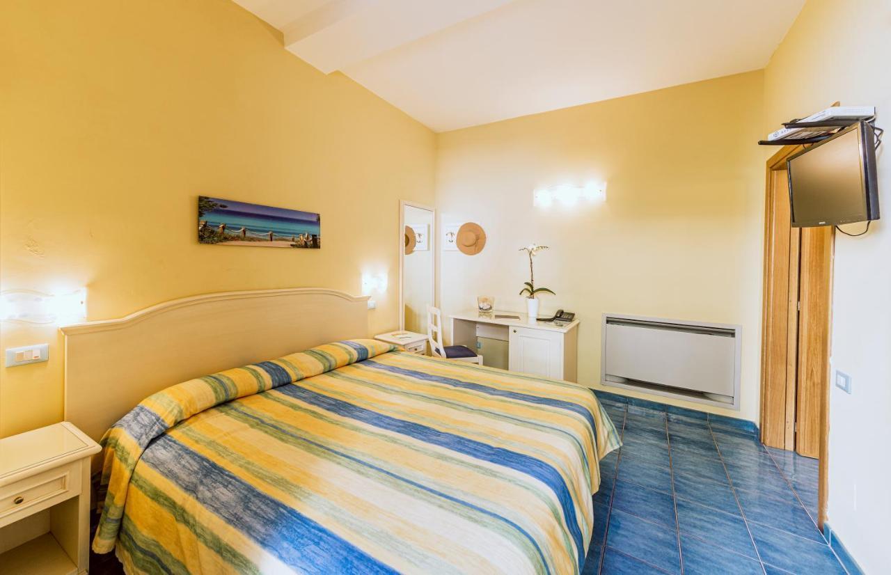 Hotel Cava Dell'Isola Форио Экстерьер фото