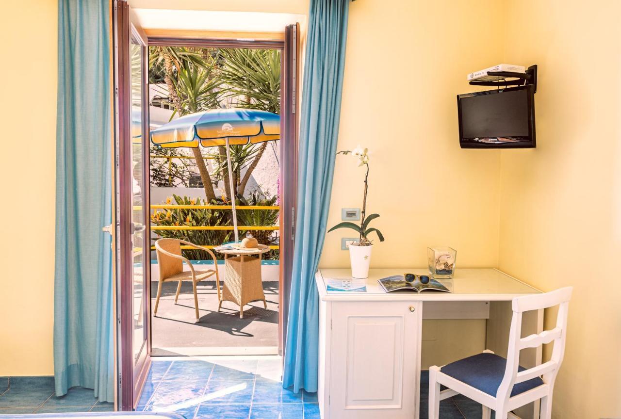 Hotel Cava Dell'Isola Форио Экстерьер фото