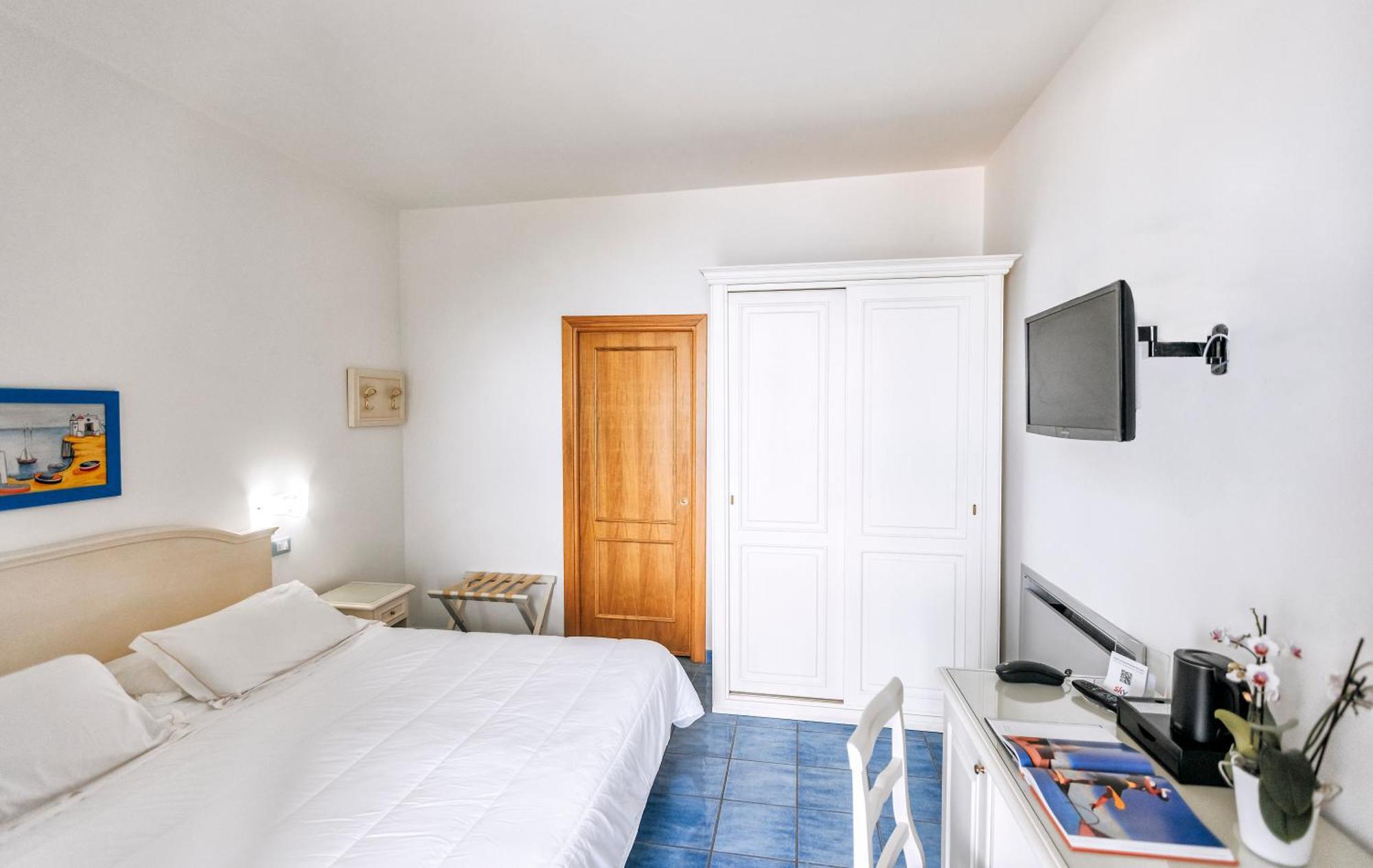 Hotel Cava Dell'Isola Форио Экстерьер фото